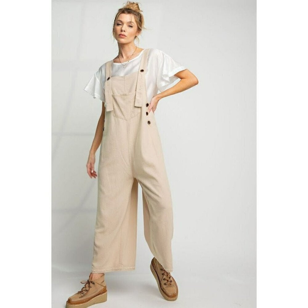 The Kate Linen Oversized Overalls in Khaki - Picture 4 of 5